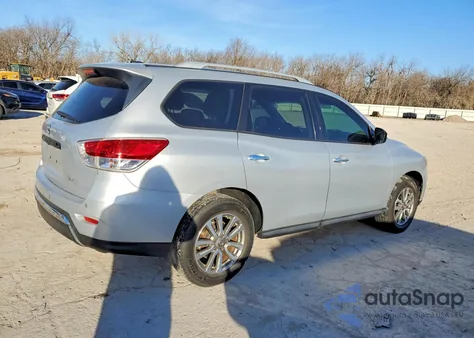 2013 Nissan Pathfinder S from USA, damaged, VIN 5N1AR2MN7DC647023